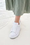 LiaQuenn - Rahat ve Hafif Yüksek Tabanlı Yürüyüş Günlük Spor Giy Çık Unisex Beyaz Sneaker Ayakkabı