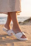 Glimmer Slipper Fiyonklu Taşlı Kadın Terlik - Büzgülü Yastık Tabanlı Hafif Günlük Yazlık Beyaz Kadın Terlik