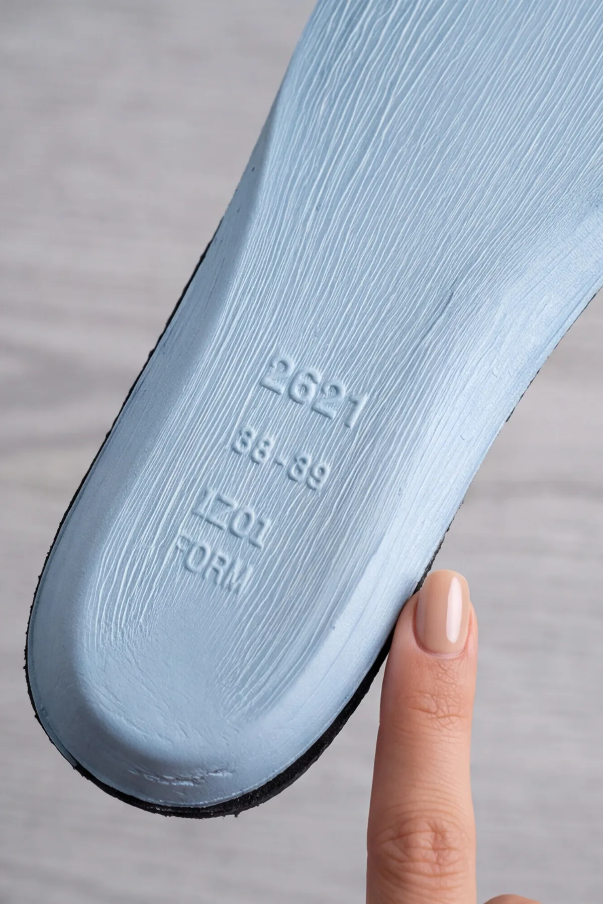 AeroForm Comfort: Memory Foam Akıllı Hafızalı Hakiki Deri Kaplama Ortopedik Ayakkabı Tabanlığı (36-45 Numara, Darbe Emici Anatomik Destek)