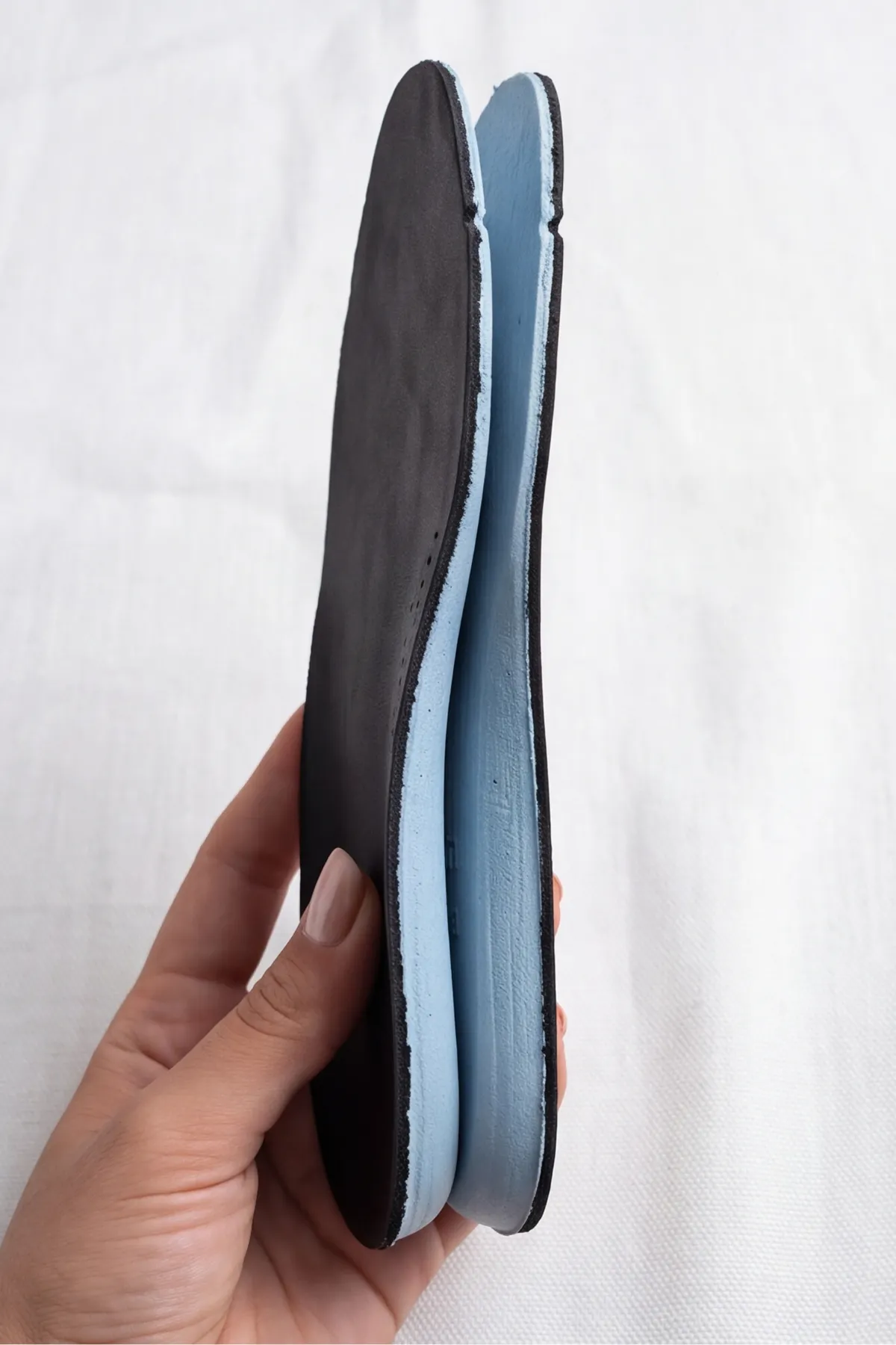 AeroForm Comfort: Memory Foam Akıllı Hafızalı Hakiki Deri Kaplama Ortopedik Ayakkabı Tabanlığı (36-45 Numara, Darbe Emici Anatomik Destek)