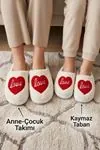 Hafif ve Yumuşak Peluş Kaymaz Taban Anne Çocuk Misafir Kalp Love Yazılı Ev Terliği 5808